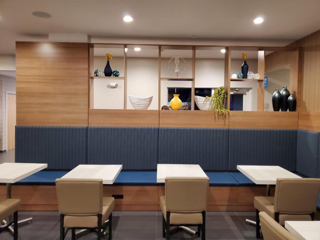 Microtel Inn & Suites By Wyndham Farmington Ngoại thất bức ảnh