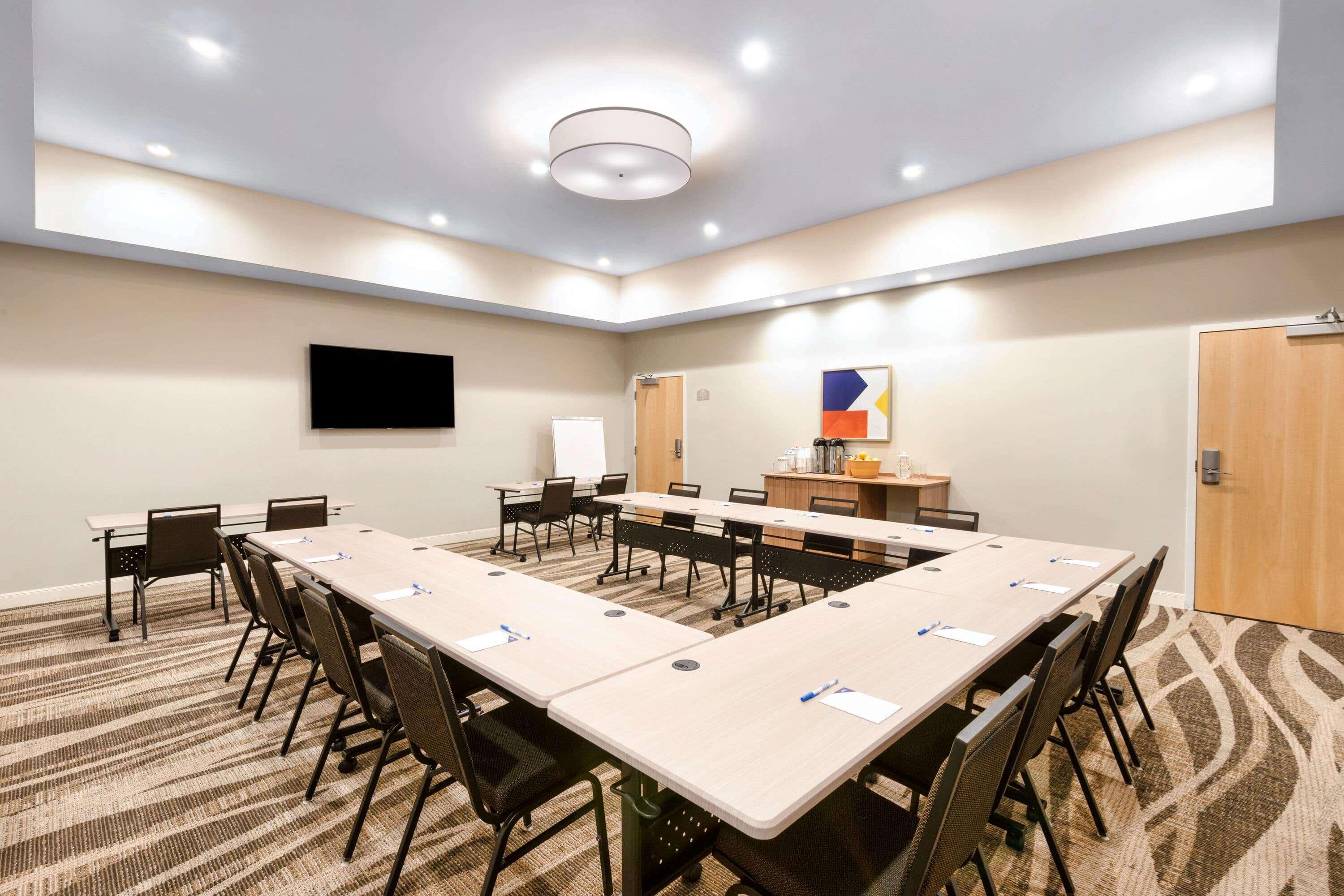 Microtel Inn & Suites By Wyndham Farmington Ngoại thất bức ảnh