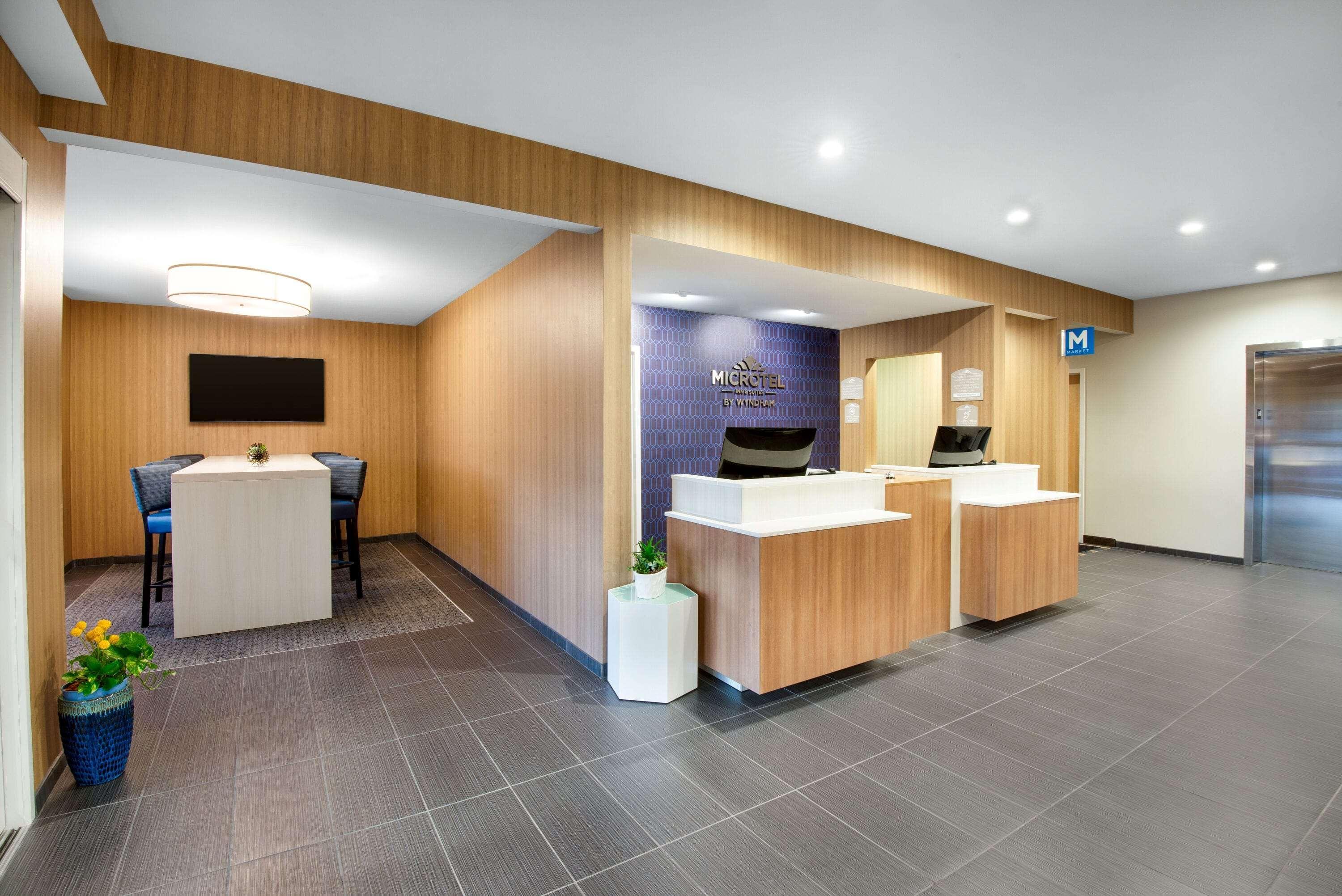 Microtel Inn & Suites By Wyndham Farmington Ngoại thất bức ảnh